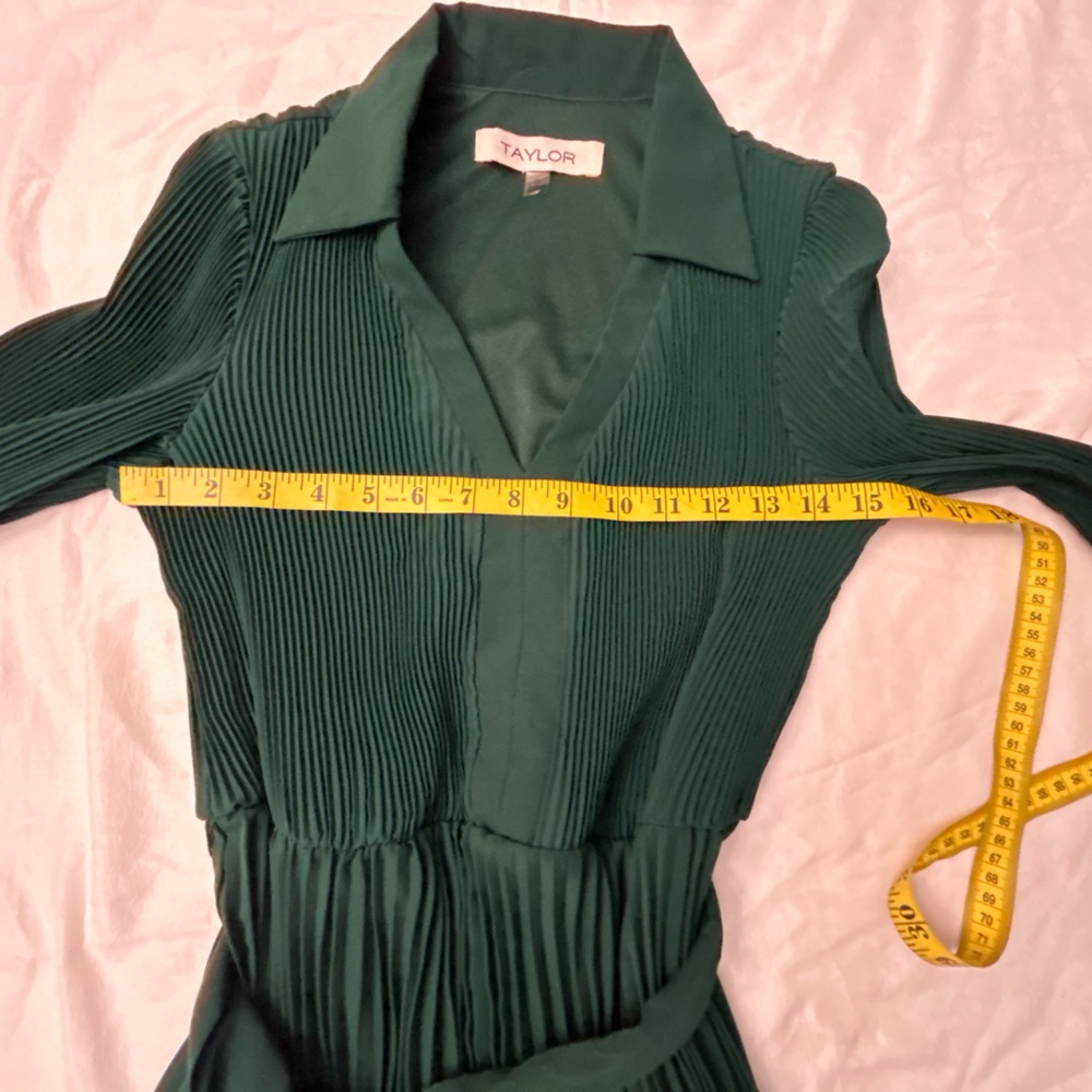 TAYLOR DRESS - Picture 14 of 16